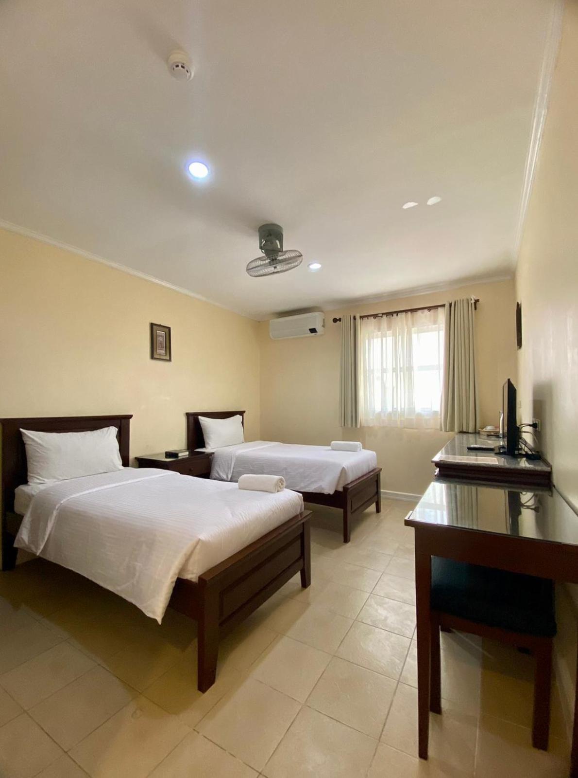 Panglao Regents Park Resort Bagian luar foto