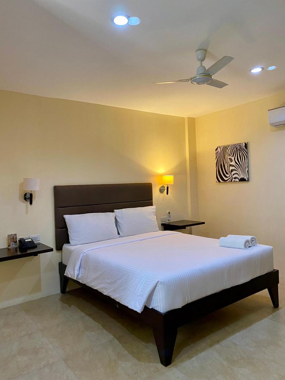 Panglao Regents Park Resort Bagian luar foto