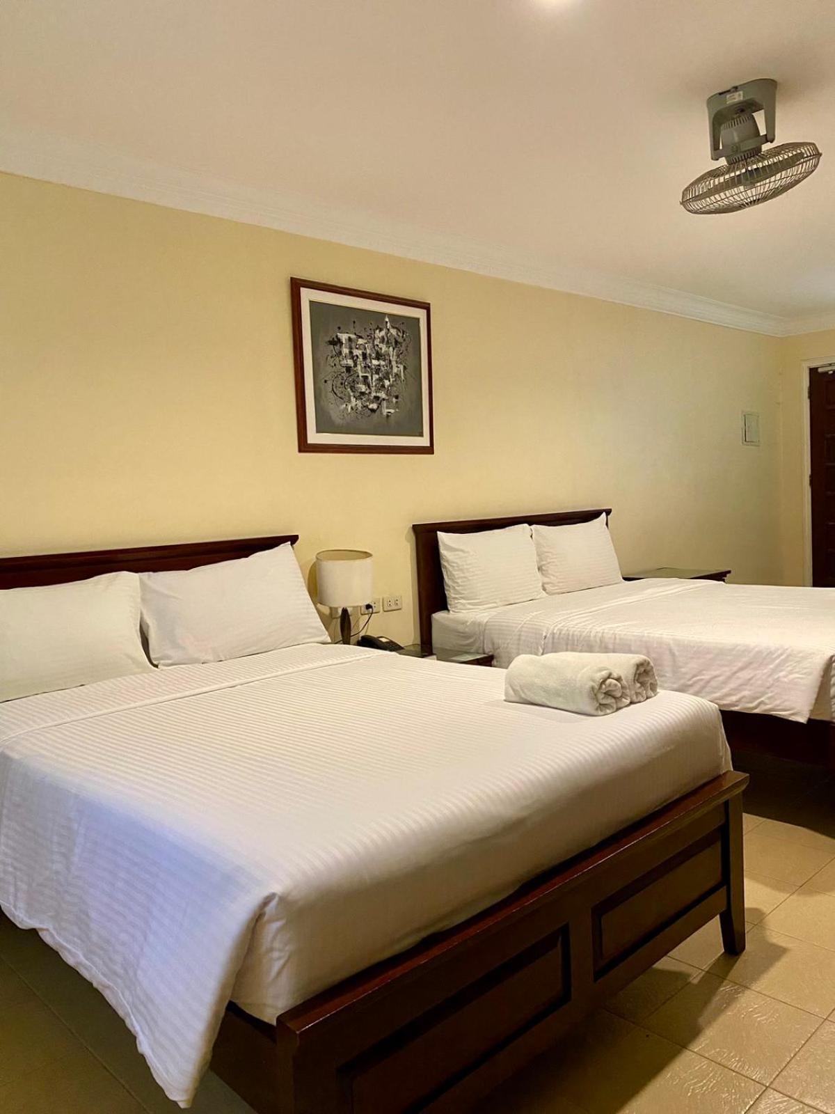 Panglao Regents Park Resort Bagian luar foto