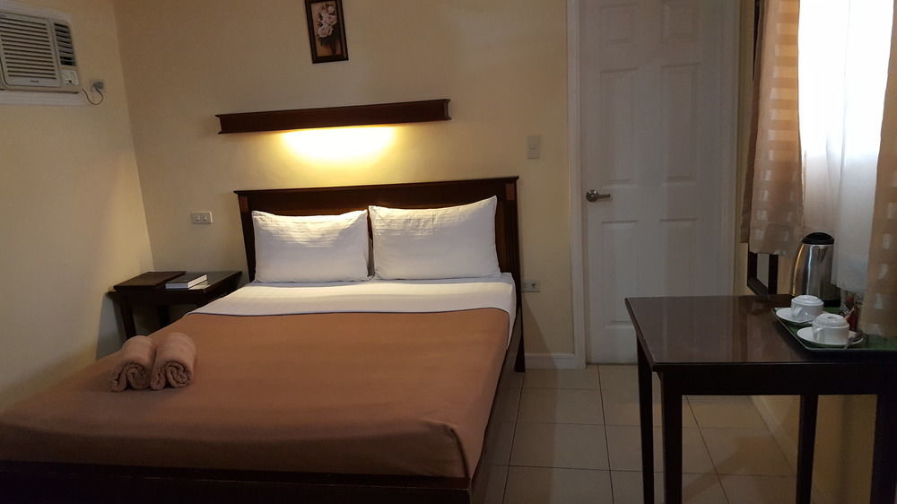 Panglao Regents Park Resort Bagian luar foto